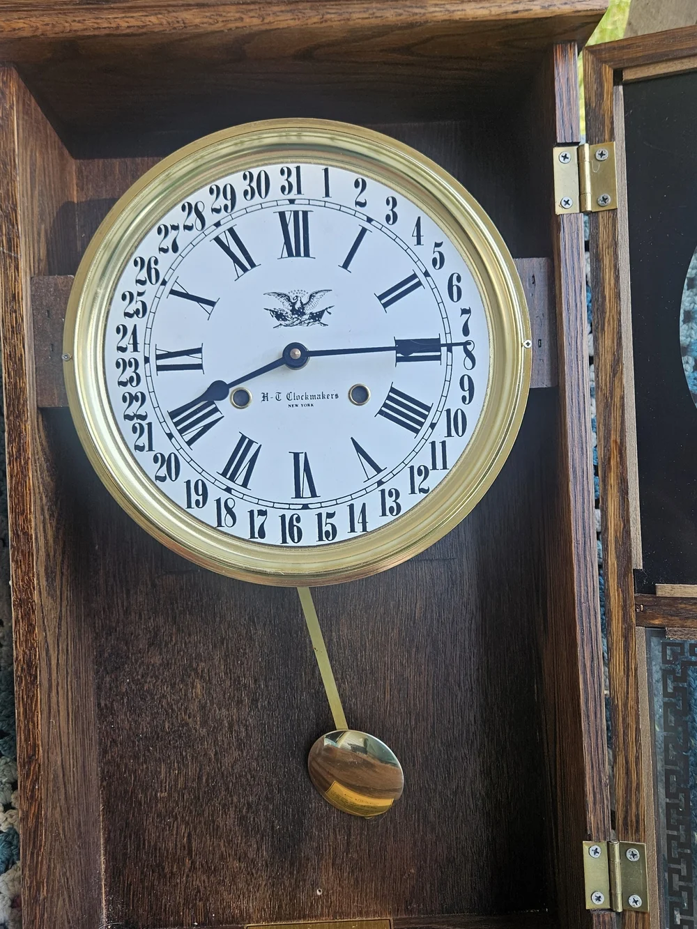 Regulator elegant wall